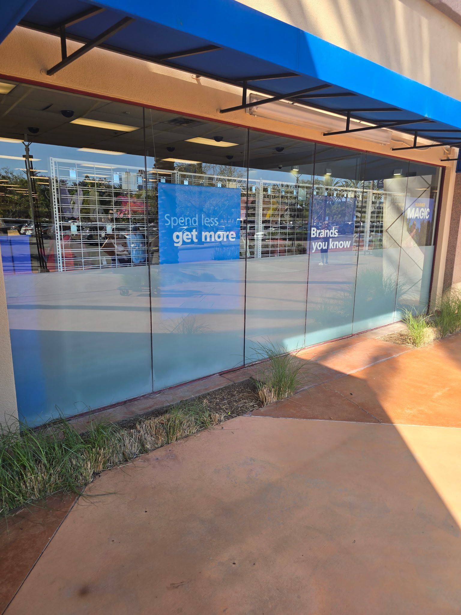 Broken storefront glass repair